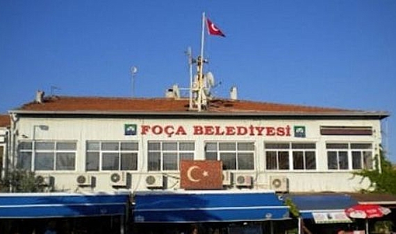 FOÇA BELEDİYESİ'NDEKİ USULSÜZLÜĞE KİM DUR DİYECEK?