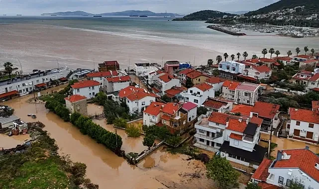 BURASI VENEDİK DEĞİL ,FOÇA!
